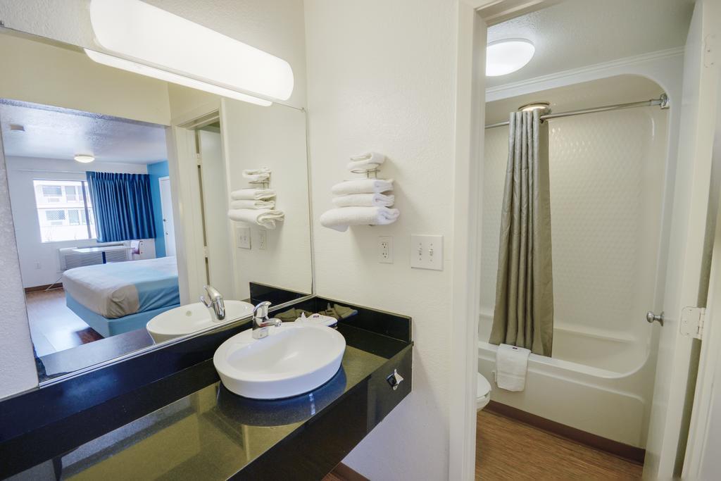 Motel 6-Webster, Tx - Houston - Nasa Lake Extérieur photo